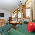 Ξενοδοχείο με διαμερίσματα Thalerhof