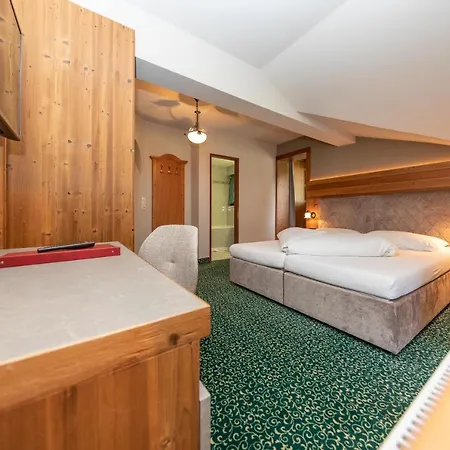 Thalerhof Apartahotel 4*