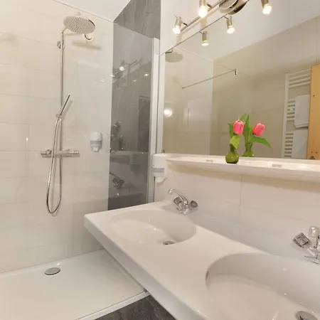 Apartahotel Thalerhof 4*